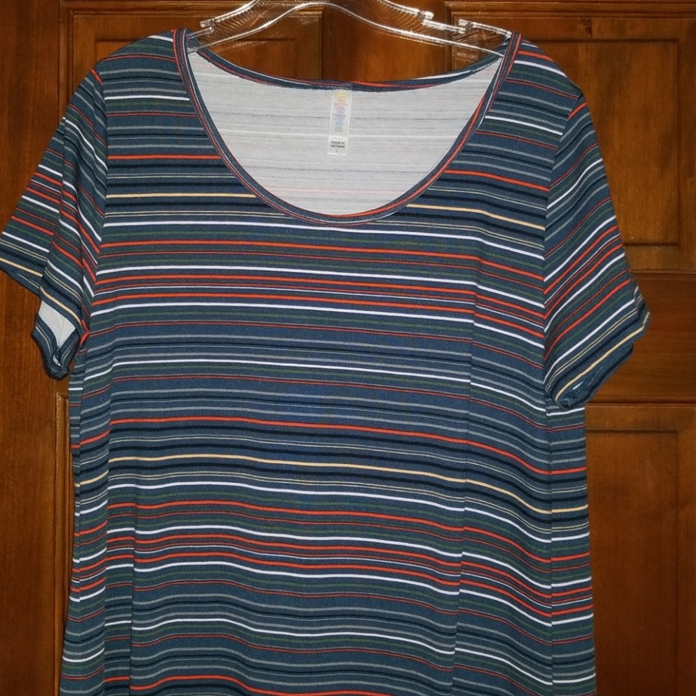 LuLaRoe Classic Tee